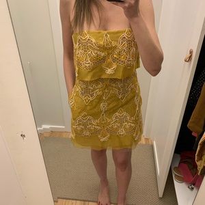 Gold BCBG Dress with lace and pockets!